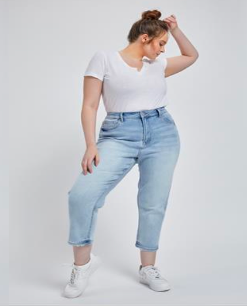 Shailyn | Ultra High-Rise Mom Ankle Jeans